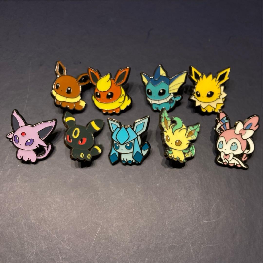 ポケモンドールズ　ピンズ　イーブイ