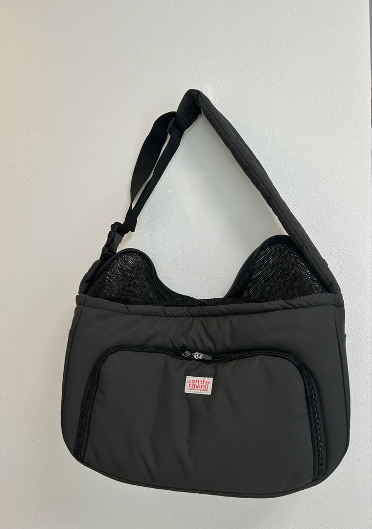 BITE MEキャリーバッグ 韓国　バイトミー　comfyravioli