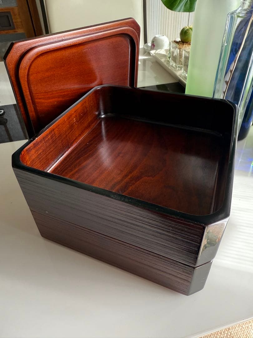 天然木のくりぬき角重　6寸　漆塗り 四角形 重箱