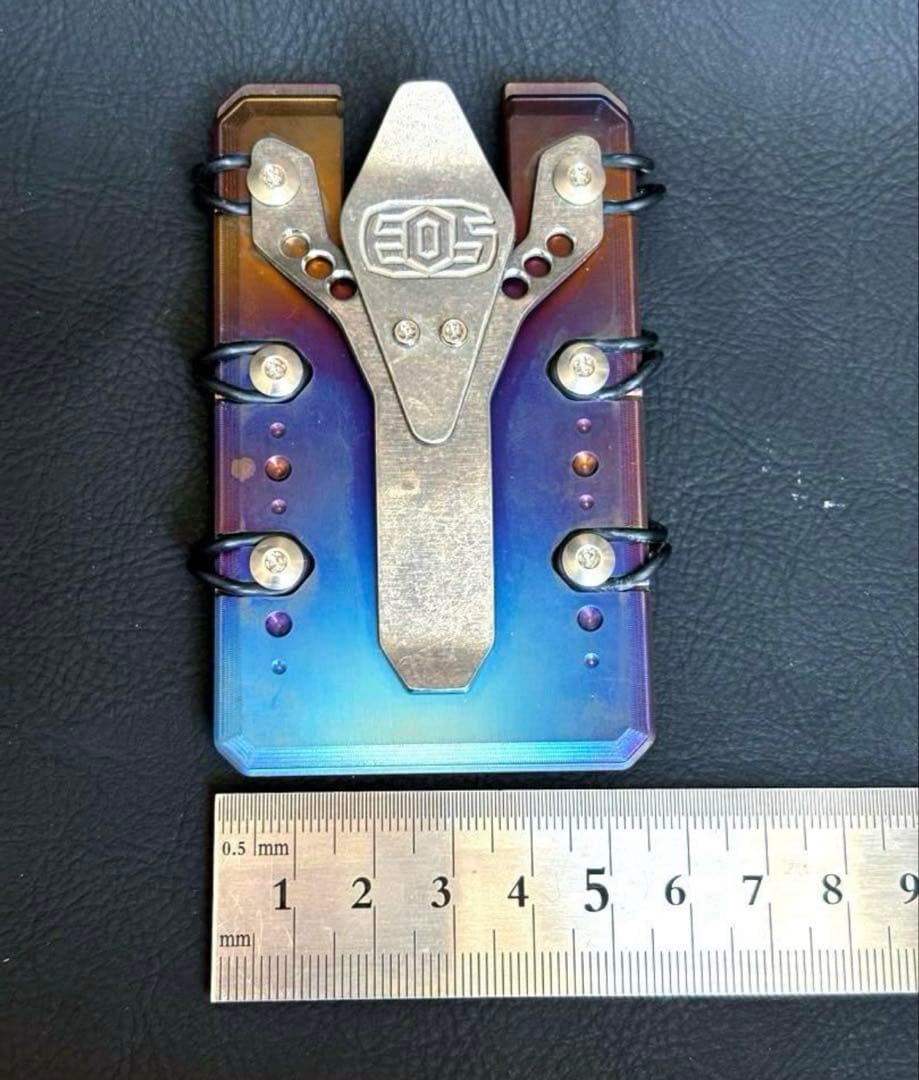 EOS ミリタリー装備 虹色チタンウォレット 2.0 アルマイト加工　No004