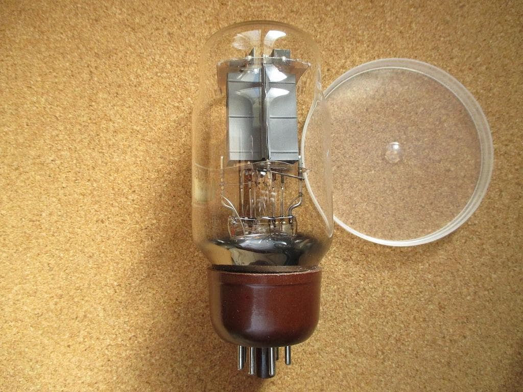 真空管　GEC KT66 MAID IN ENGLAND 透明ガラス