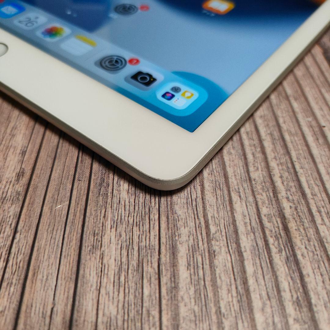 iPad 第7世代 32GB SIMフリー 美品