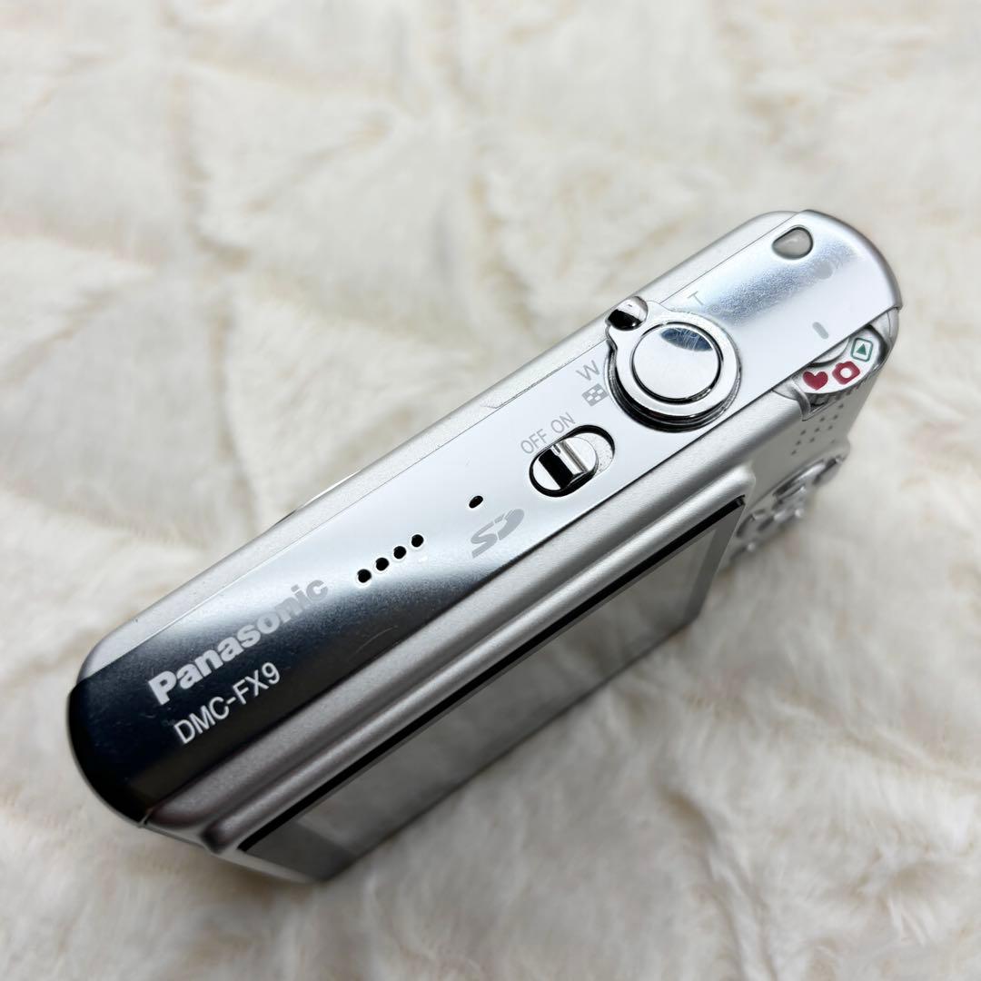 美品 Panasonic LUMIX DMC-FX9 シルバー 動作確認済み