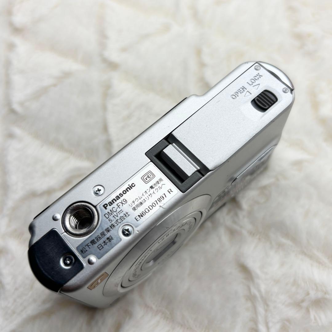 美品 Panasonic LUMIX DMC-FX9 シルバー 動作確認済み
