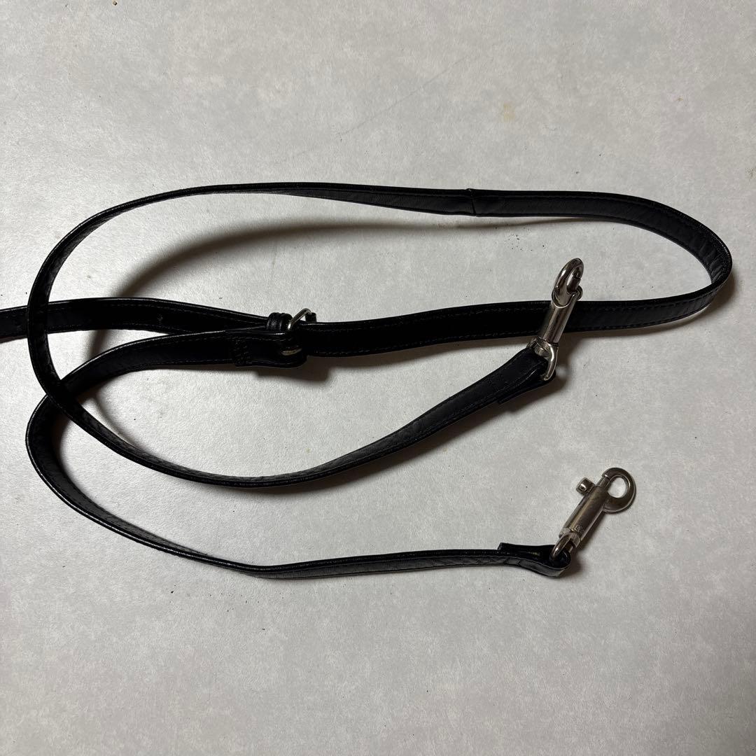 ジャンポールゴルチエ ブラックレザーハンドバッグ メタルロゴ付き