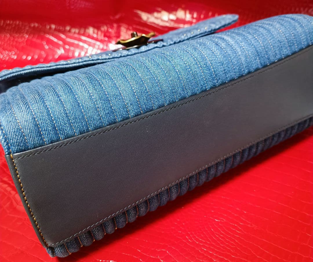 COACH　ショルダーバッグ　花　フラワー　チェーンショルダー　デニム