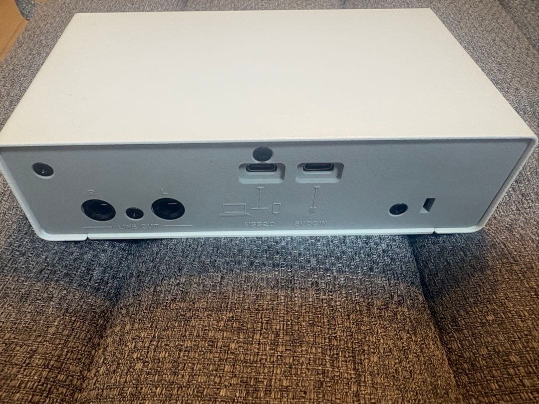 【未使用品】オーディオインターフェース UR22MK3 W【コード付き】