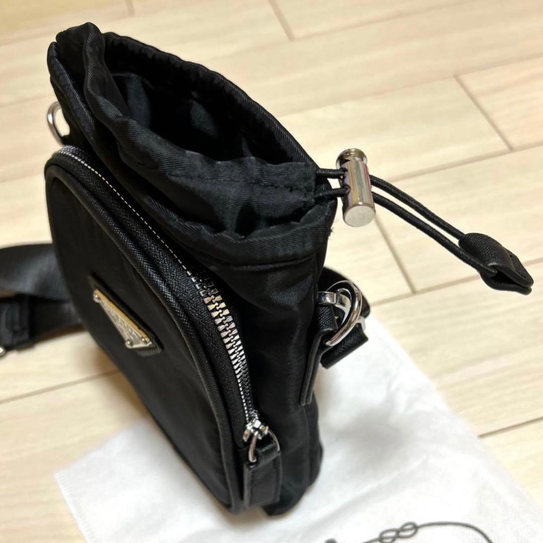 PRADA プラダ　スマホポーチ　スマホショルダーバッグ新品