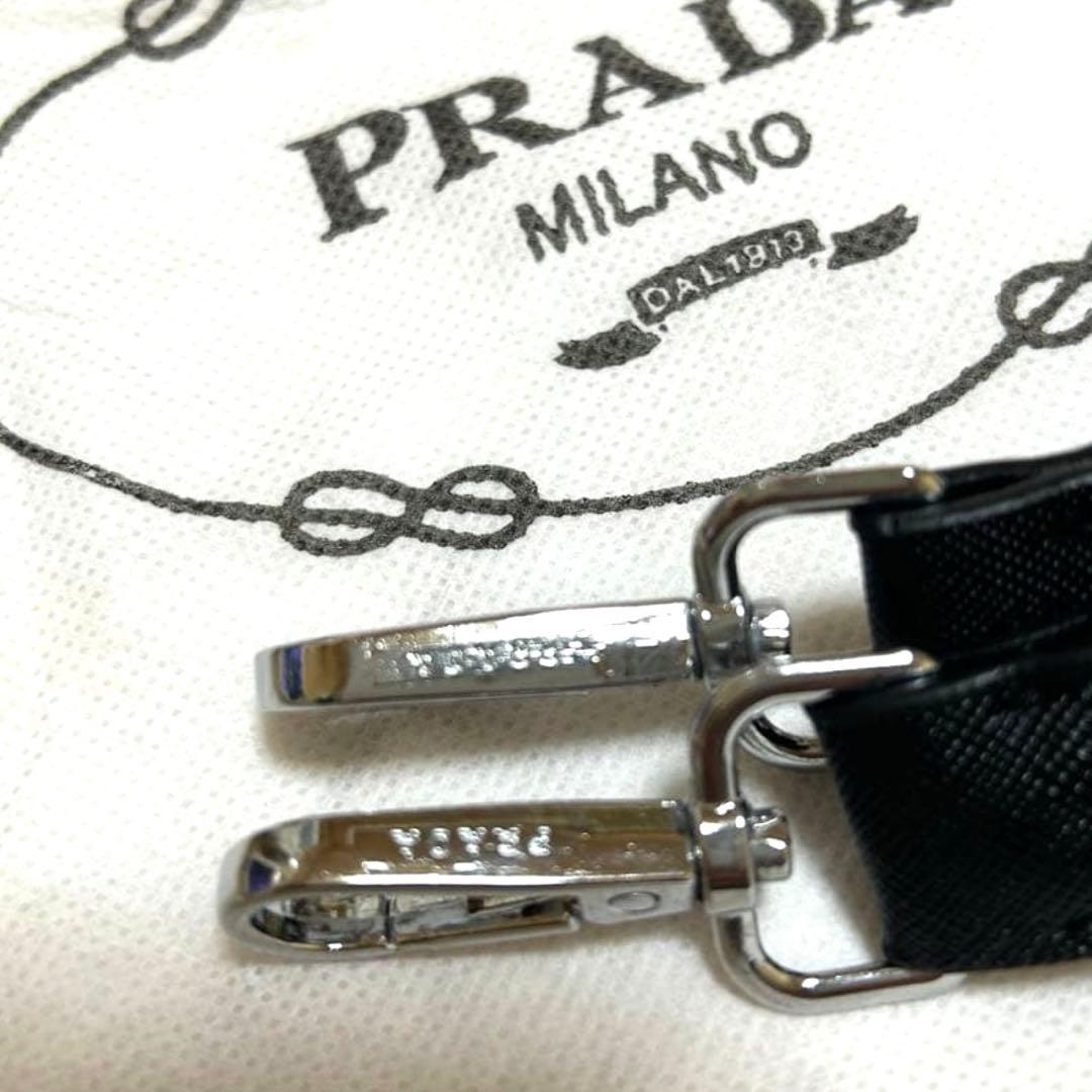 PRADA プラダ　スマホポーチ　スマホショルダーバッグ新品