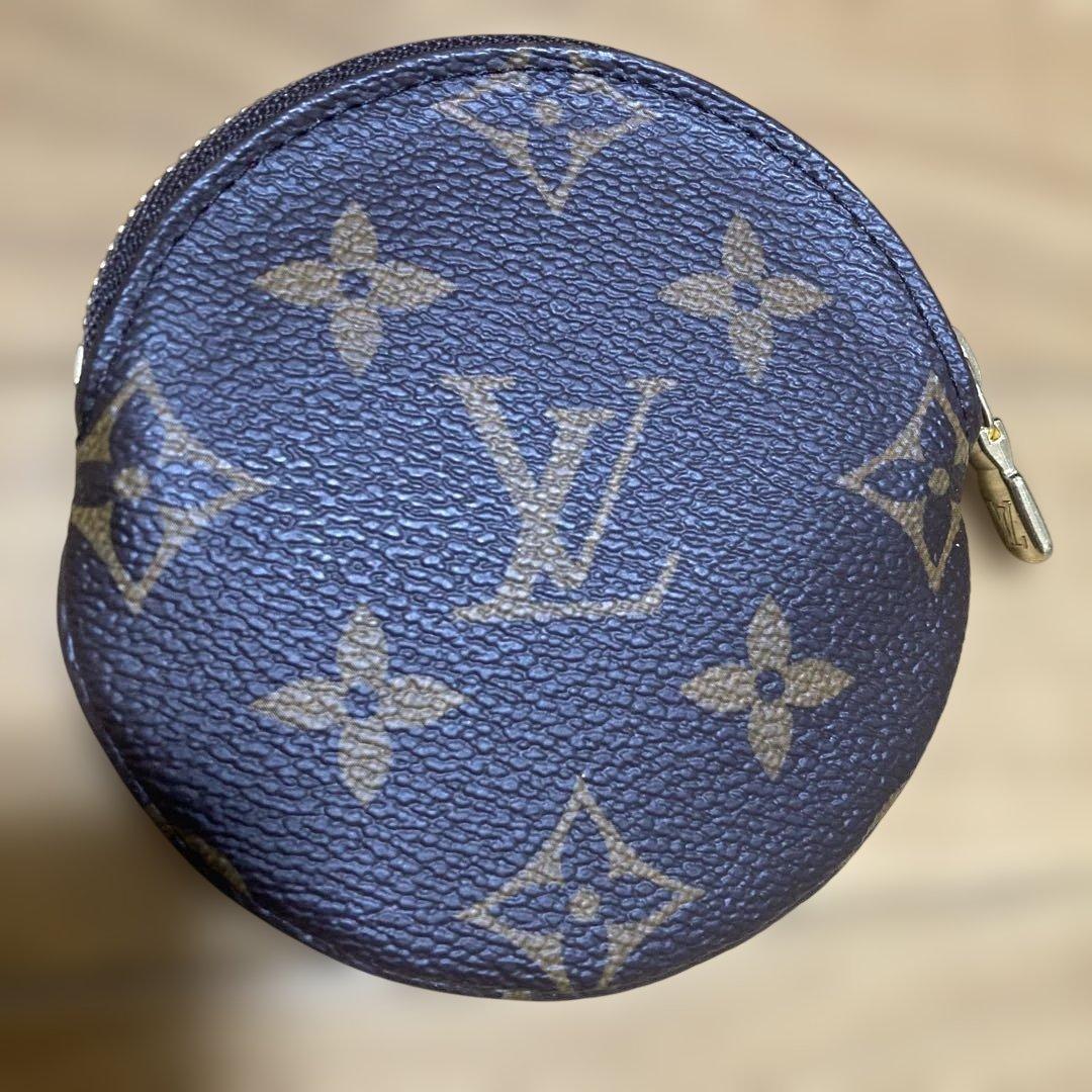 み*き様 ルイヴィトン LOUIS VUITTON ケースしろくま