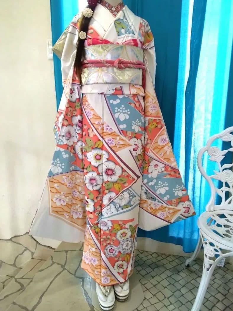 【新春】振袖フルセット、上質正絹振袖成人式、重ね衿、帯揚げ帯締め、西陣袋帯、襦袢