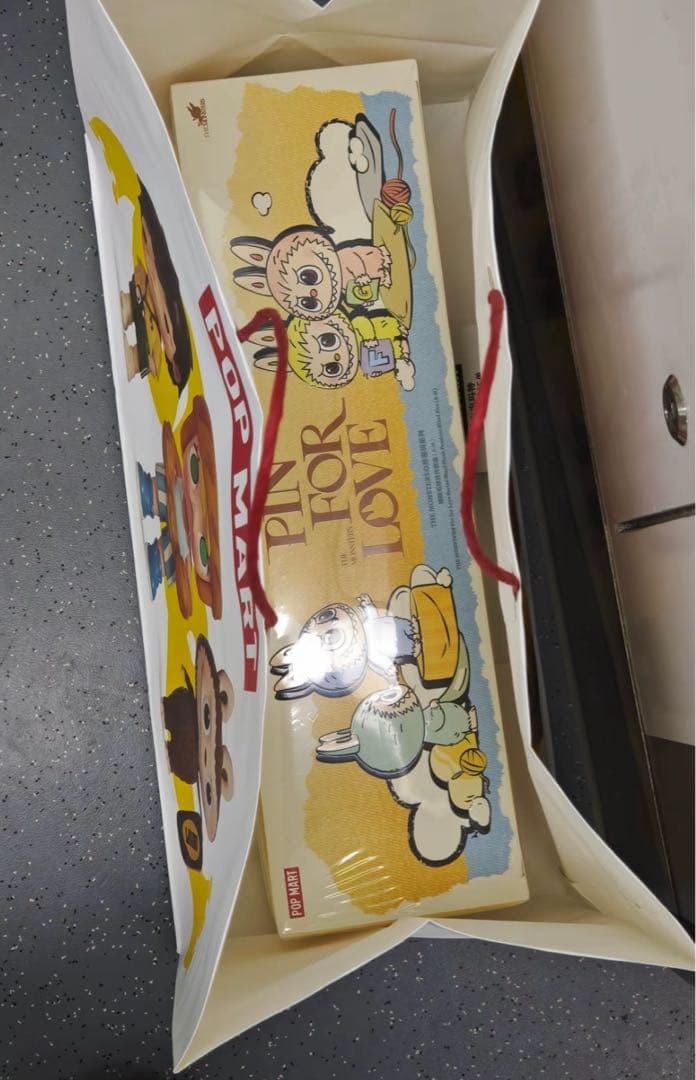 ポップマートザモンスターズ (ラブブ)ピンフォーラブシリーズ(A-M)