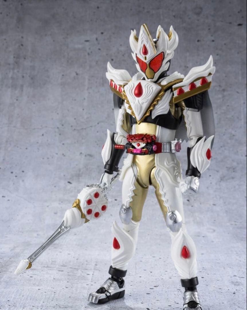 S.H.Figuarts仮面ライダーガヴ ケーキングフォーム