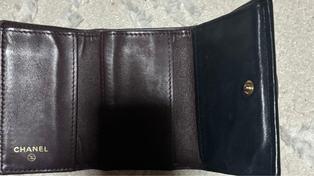 CHANEL ブラック 三つ折り財布