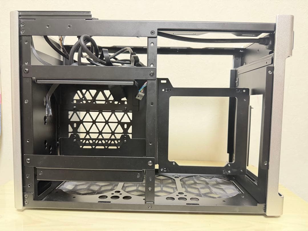 JONSPLUS i100pro T\Gシルバー PCケース