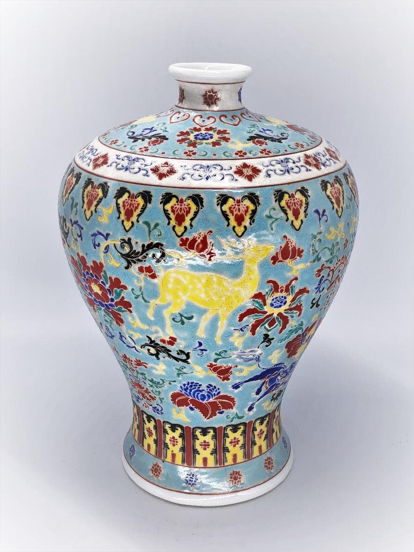 【 唐英監修　百花神獣図琺瑯彩壺 】　官窯（景徳鎮）　乾隆元年款　　N0205G