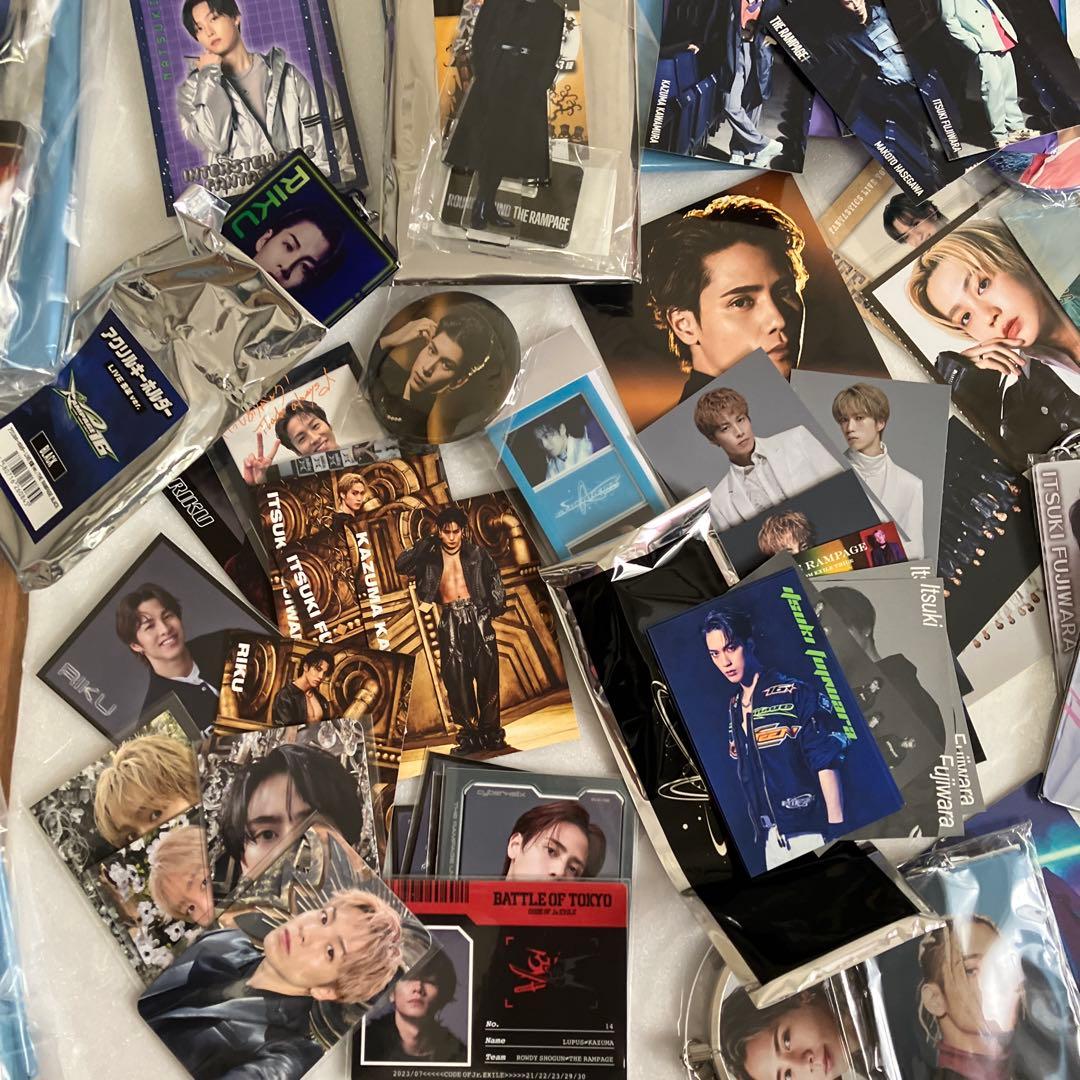 LDH グッズ カード アクスタ フォトキー バッジ 大量 まとめ売り