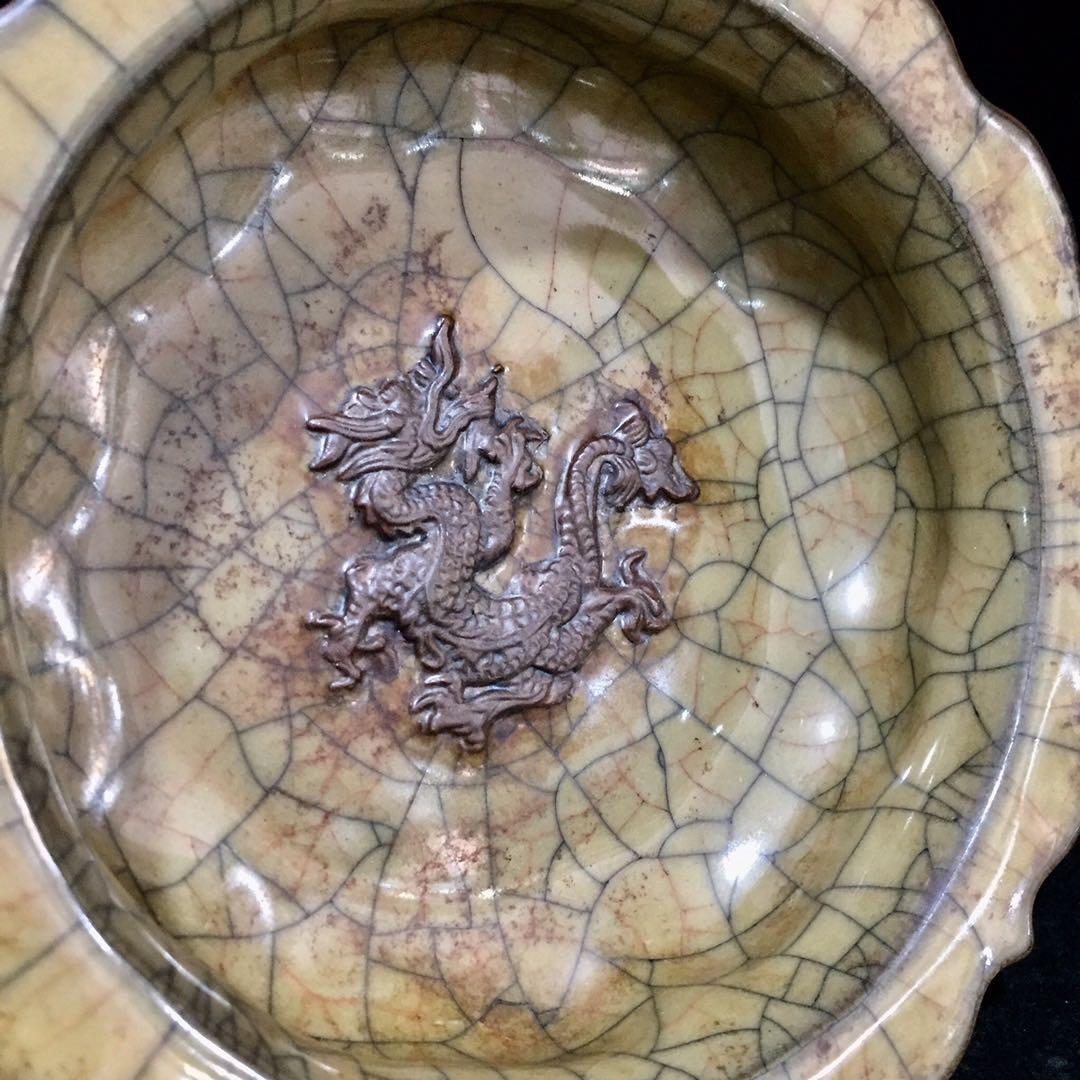文房具　宋時代　龍文 哥窯青磁 陶器　冰裂纹 貫入