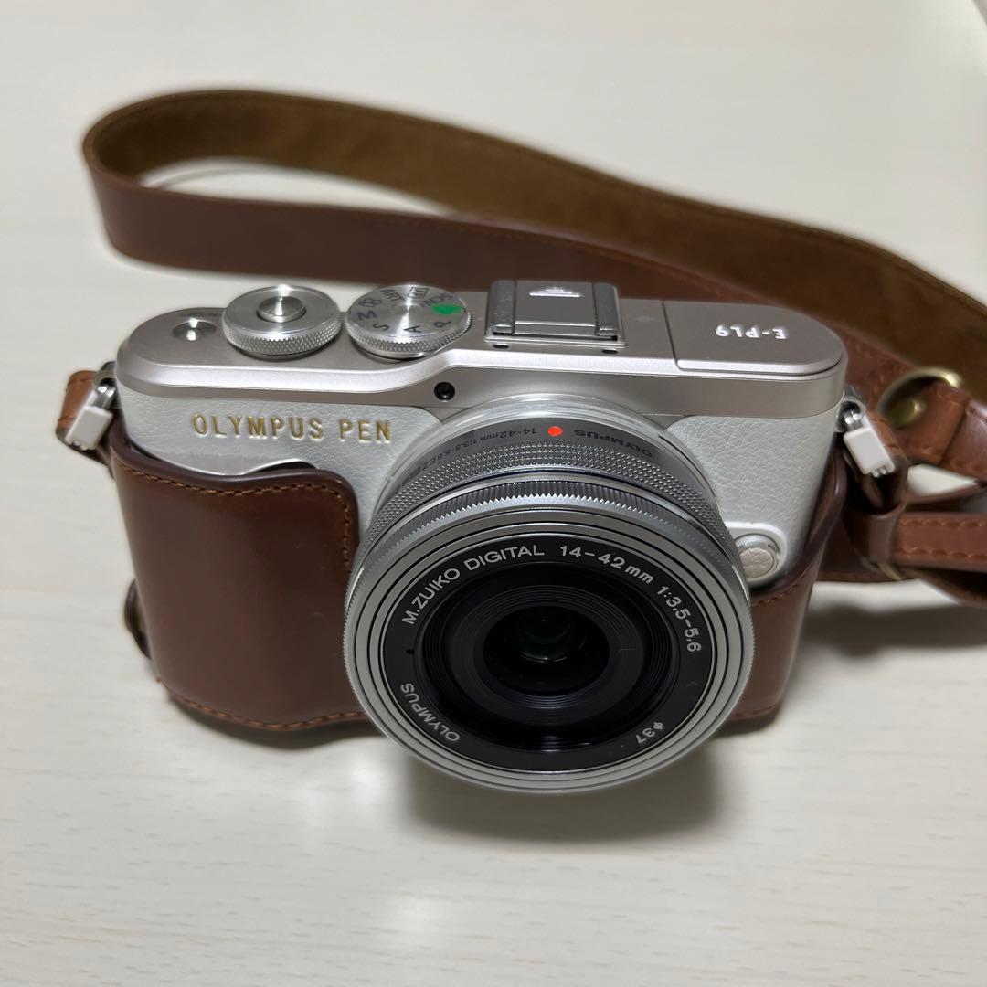 OLYMPUS PEN E-PL9 ダブルズームキット ホワイト