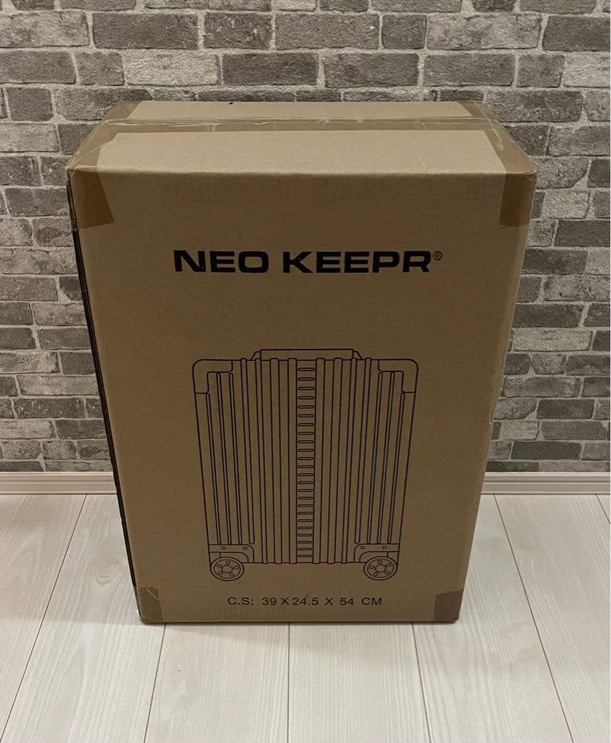 新品未使用品 NEO KEEPR ネオキーパー スーツケース ガンメタル