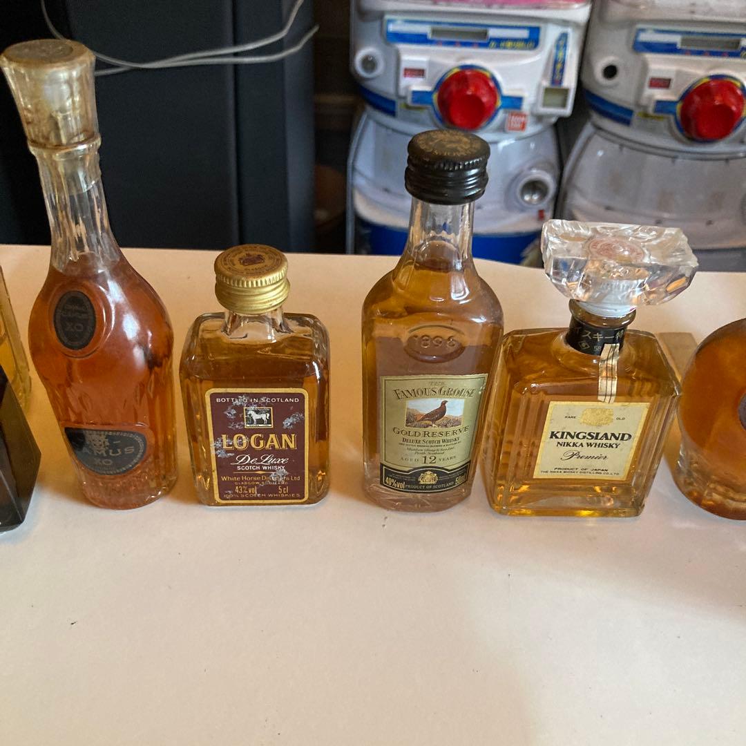 ウイスキーミニチュアボトルコレクション（ニッカ、響17年等）　ブランデー含む