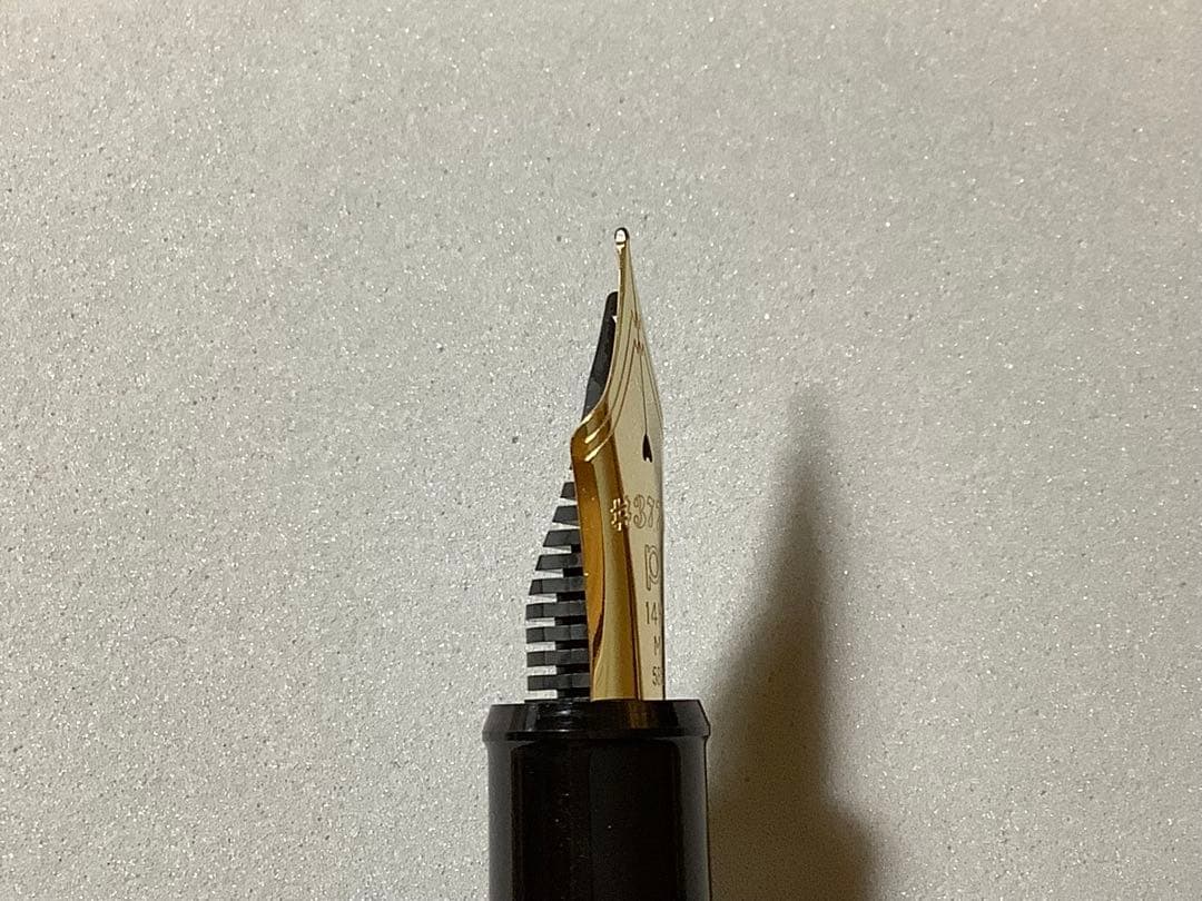 プラチナの万年筆 3776　ブラックインブラック　ペン先: M 【おまけ有り】