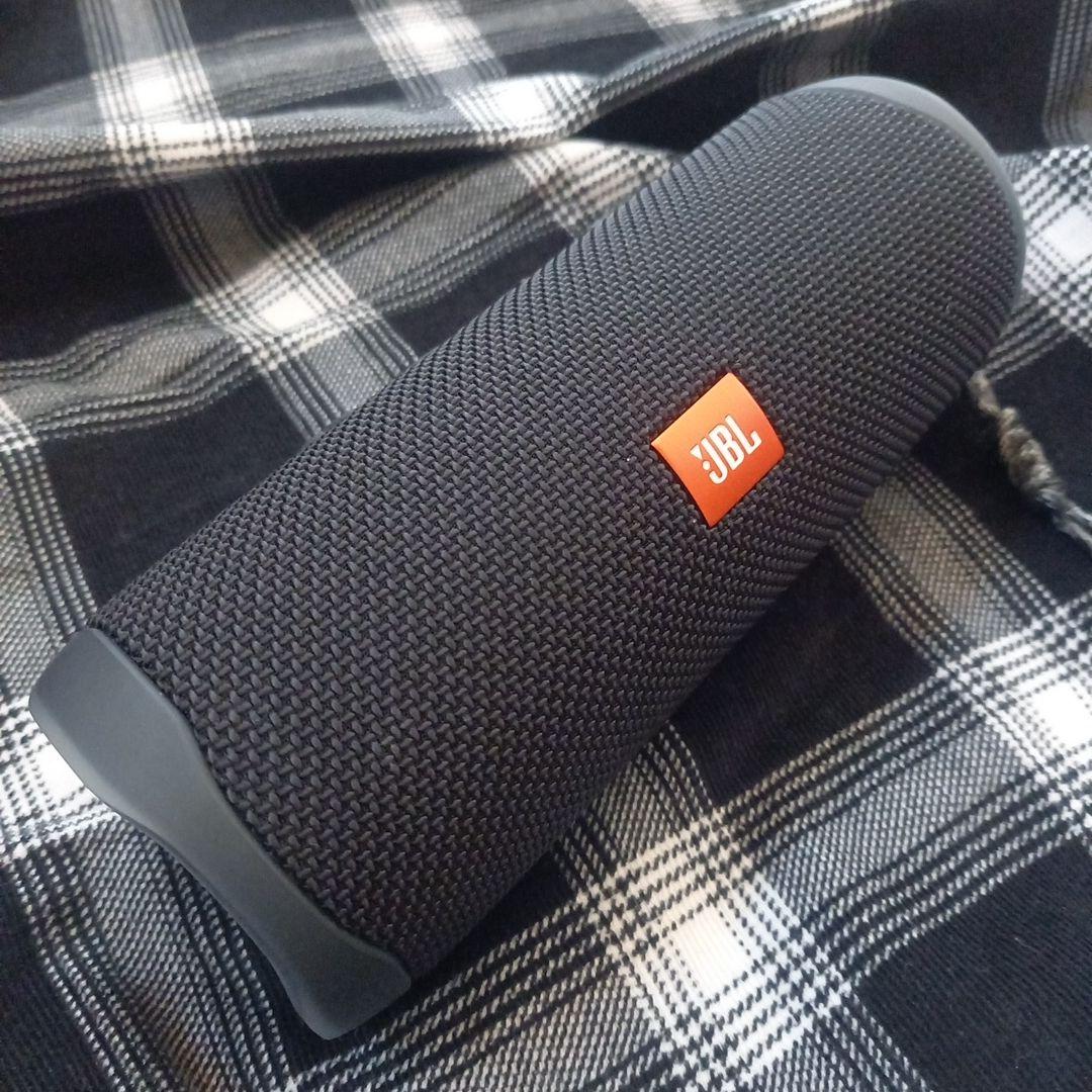 JBL Flip5 Bluetoothスピーカー