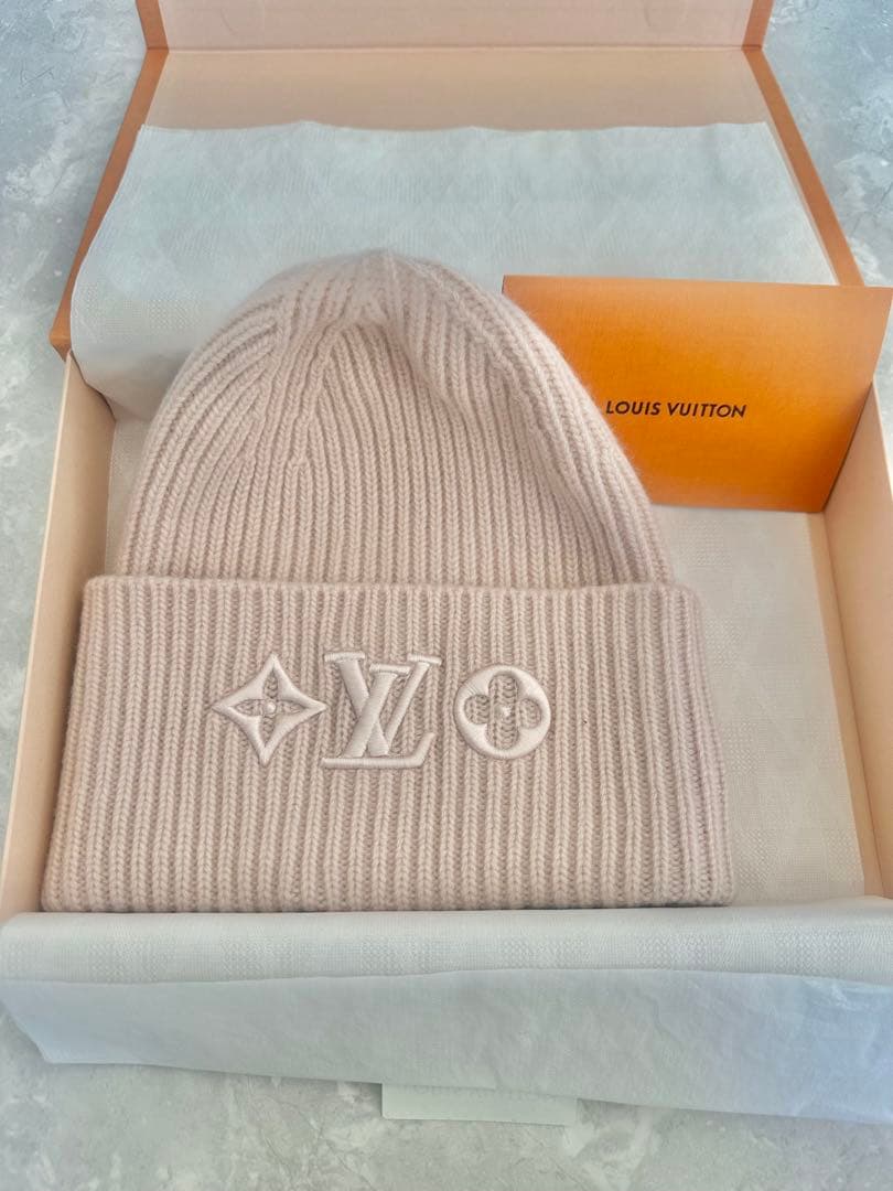 LOUIS VUITTON ボネLVヘッドラインニットキャップ