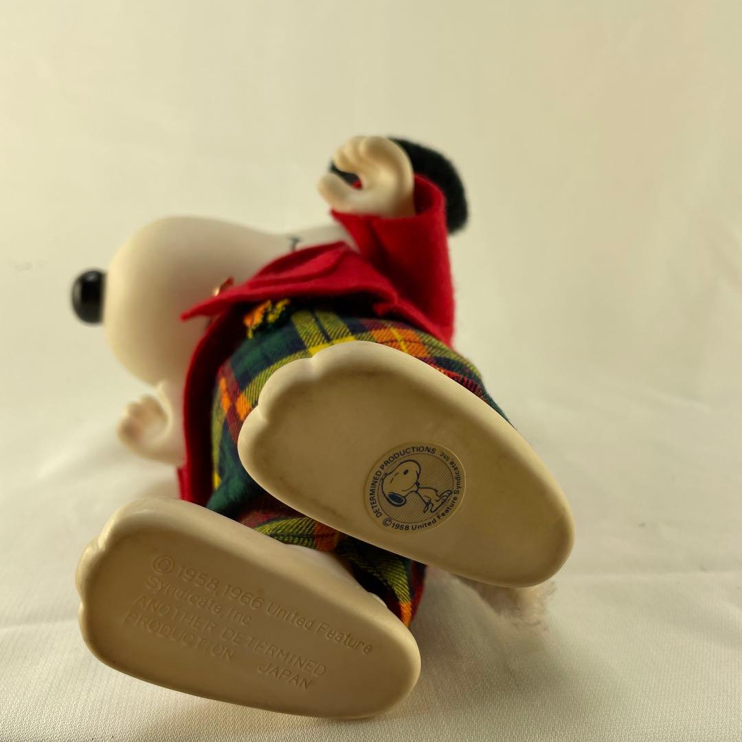 ヴィンテージスヌーピー ソフビフィギュア 赤いジャケット