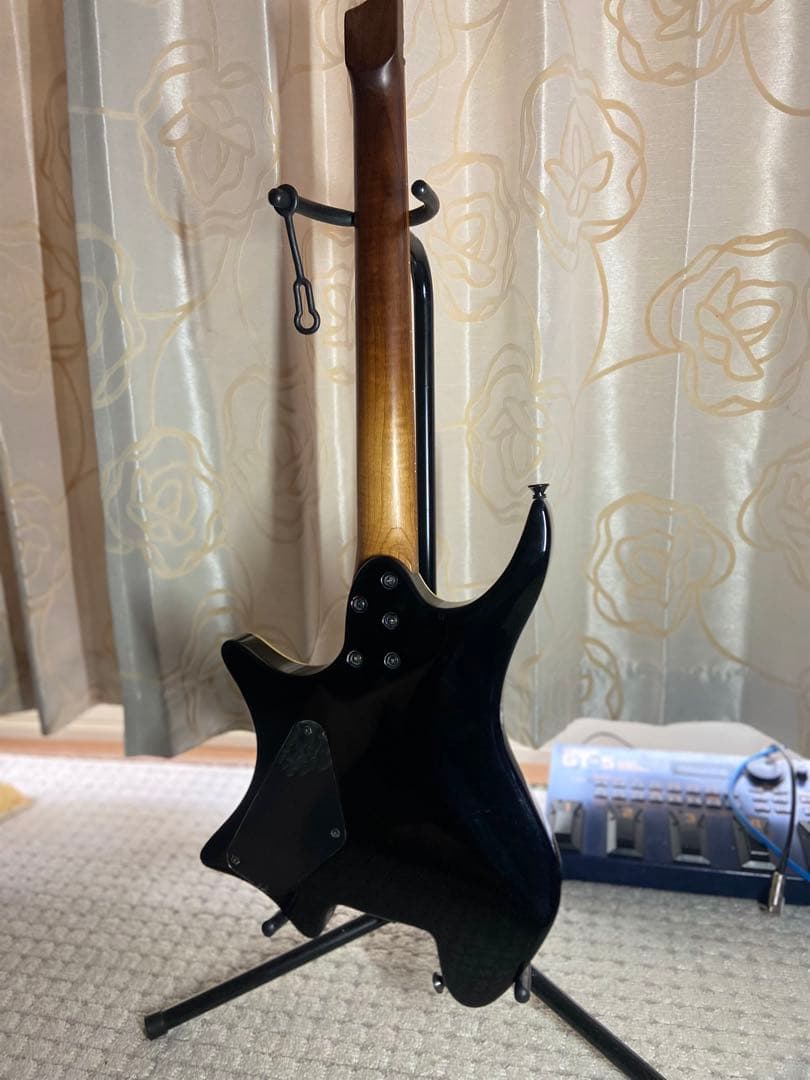 gfc guitar Factory ヘッドレスギター strandberg