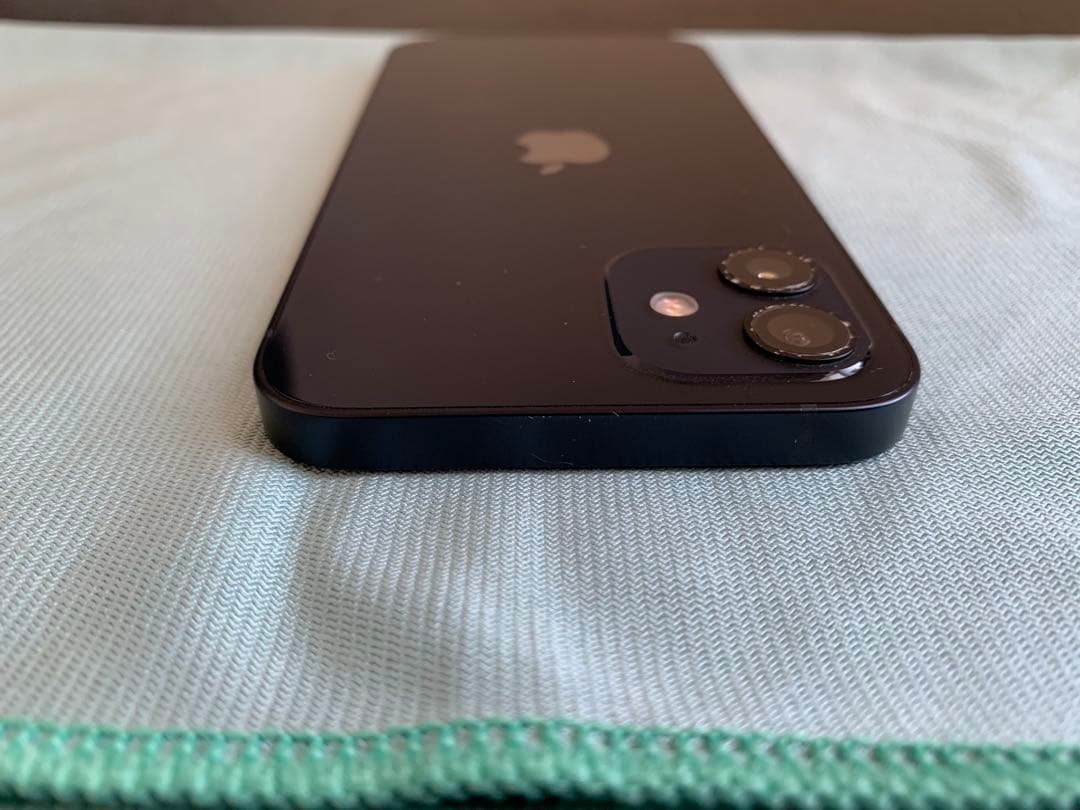iPhone 12 256GB SIMフリー 中古 保護フィルム付き
