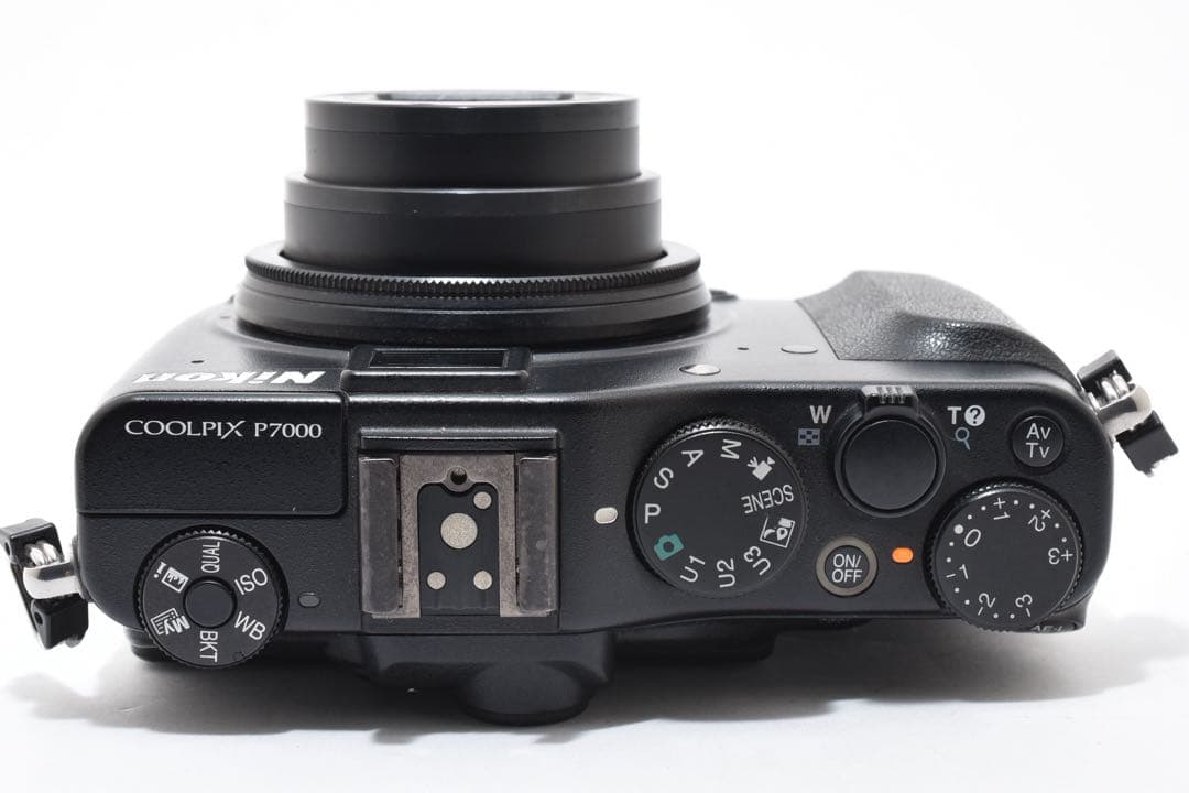 Nikon coolpix P7000 コンパクトデジタルカメラ 7.1倍ズーム