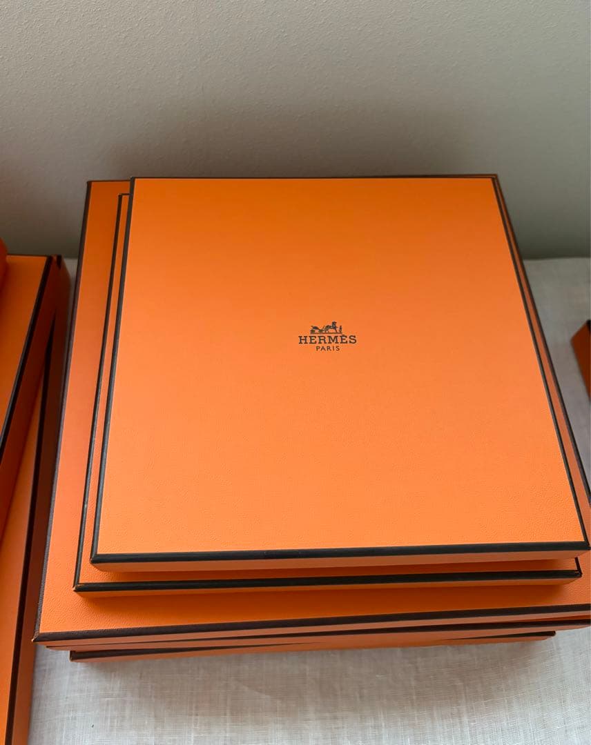 エルメス　カレジェアンボックス、小物類ボックス⭐︎お問合せください！