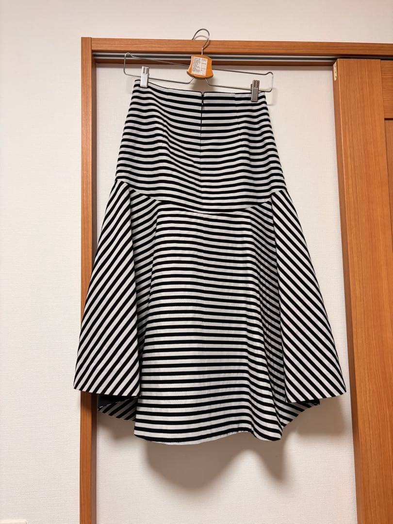 ボーダーズアットバルコニー スカート　36