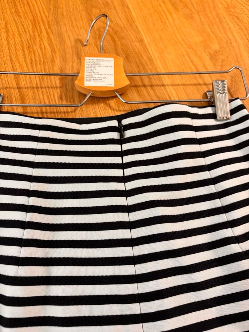 ボーダーズアットバルコニー スカート　36