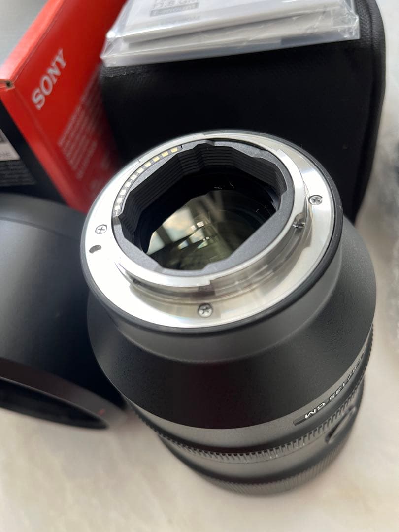 【美品】SONY FE 135mm F1.8 GM レンズ（70）