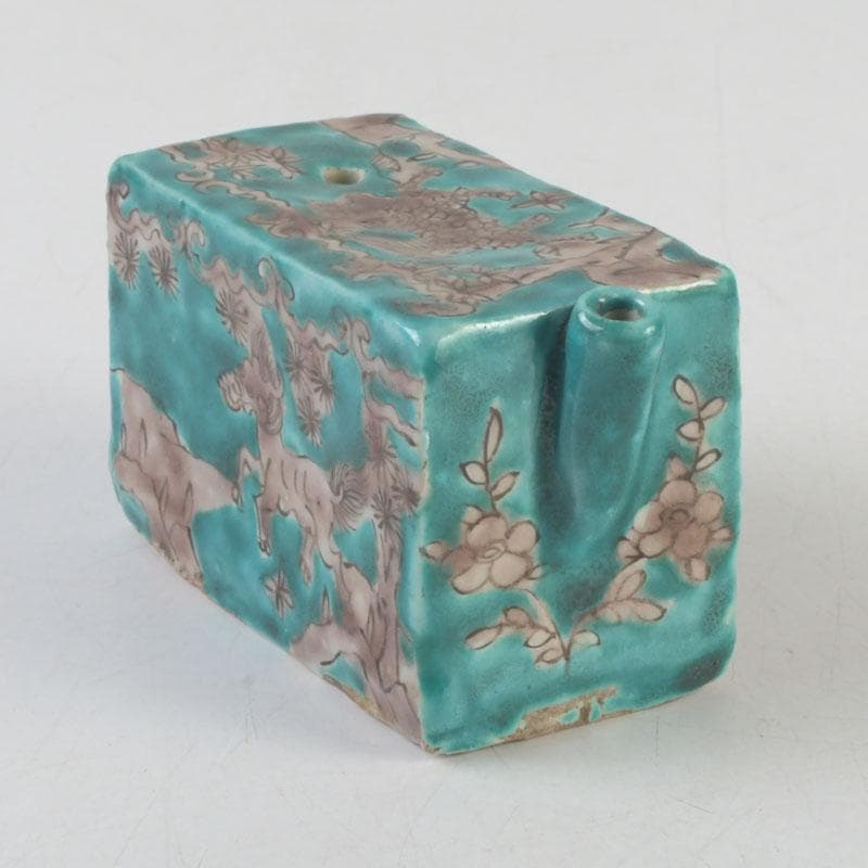 中国　書道具　緑釉　神獣花草文　水滴　V　9595