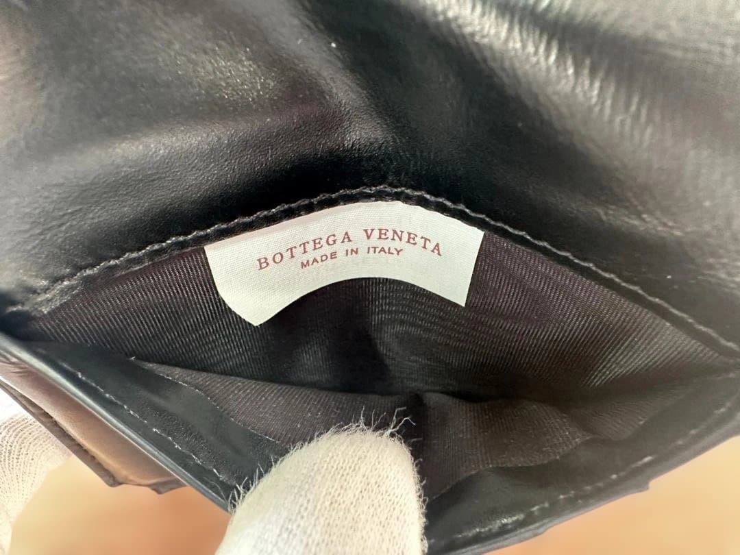 BOTTEGA VENETA 二つ折り財布 マキシイントレチャート レザー 黒