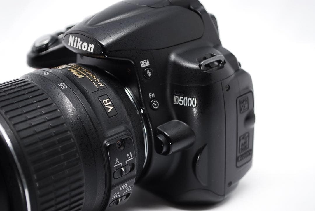 手ぶれ補正レンズ付✨Nikon D5000✨動画撮影可✨一眼レフ✨