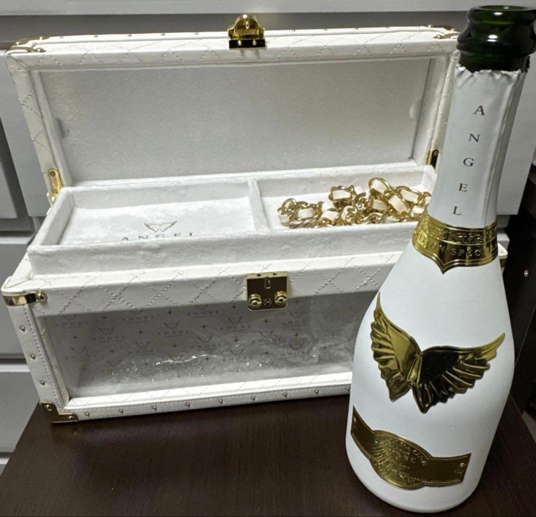 エンジェルホリデーシャンパン　空箱