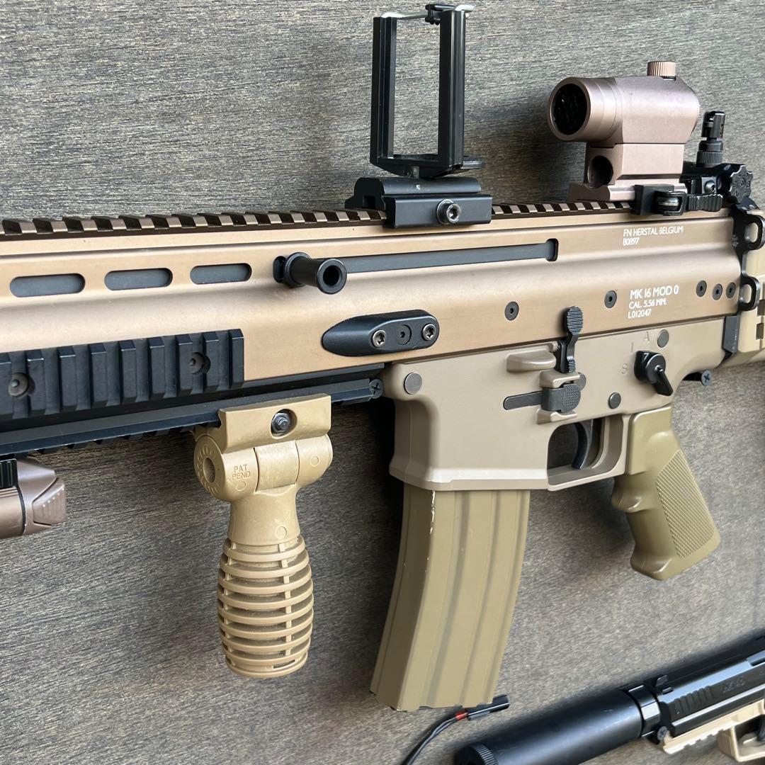 東京マルイ　SCAR-L 次世代電動ガン タンカラー HK45付属共に中古
