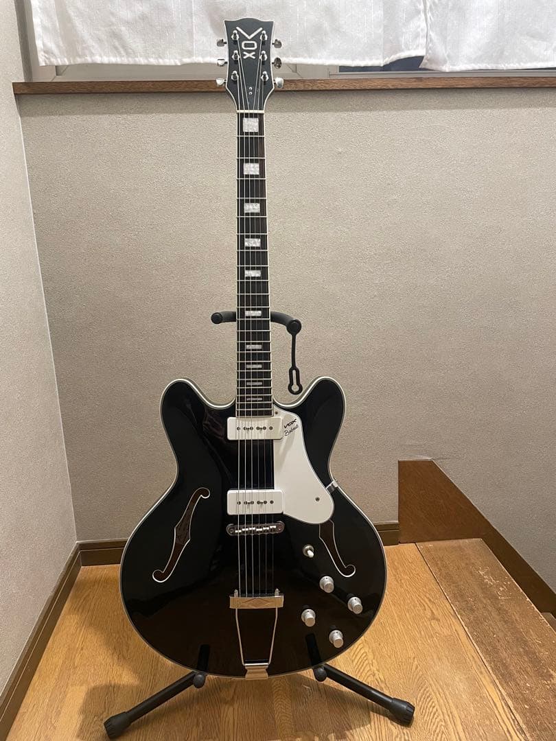 Vox Bobcat V90 セミアコ