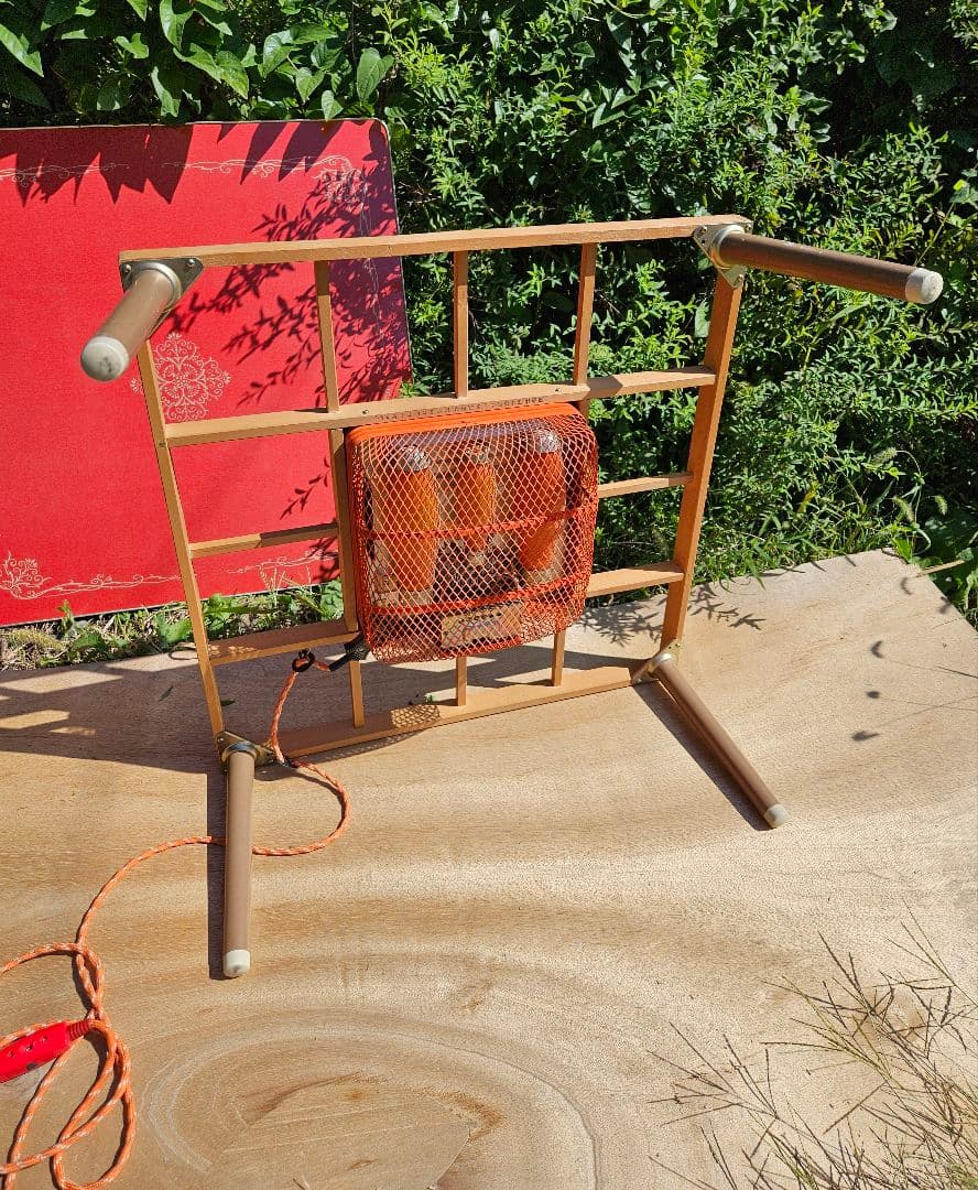 日本のヴィンテージ 古い炬燵 赤外線 電気こたつ 75cm 両面天板 昭和レトロ