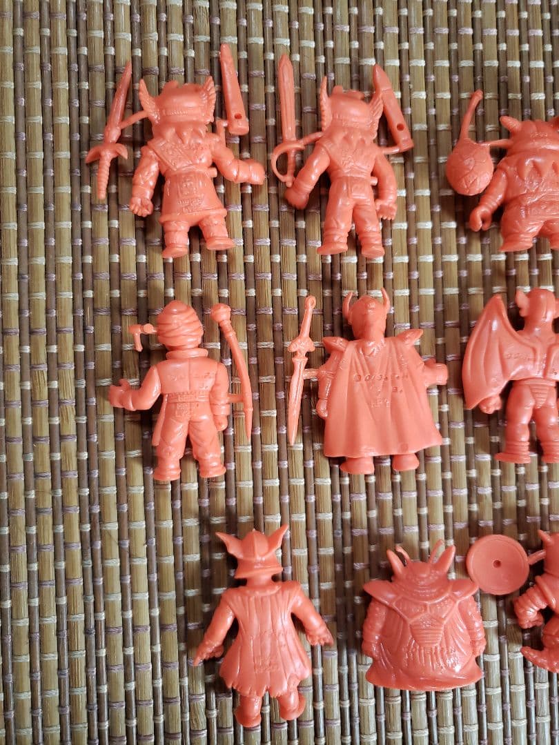 ドラゴンクエスト消しゴムアベル伝説パート1橙　新品未切り　ファミコン　キン消し