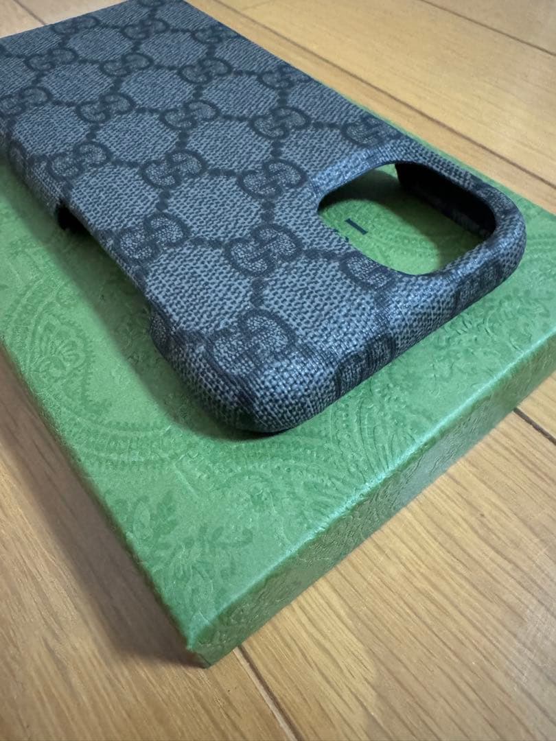 GUCCI iPhone 15用ケース 新品・未使用
