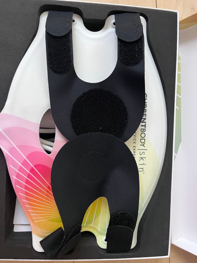 ボディ・フェイスケア CURRENTBODY skin 4-in-1 LED Face Mask