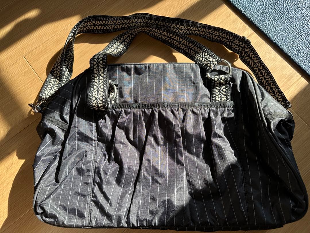 レスポートサック　ウィークエンダー　ボストンバッグ 黒地ストライプ