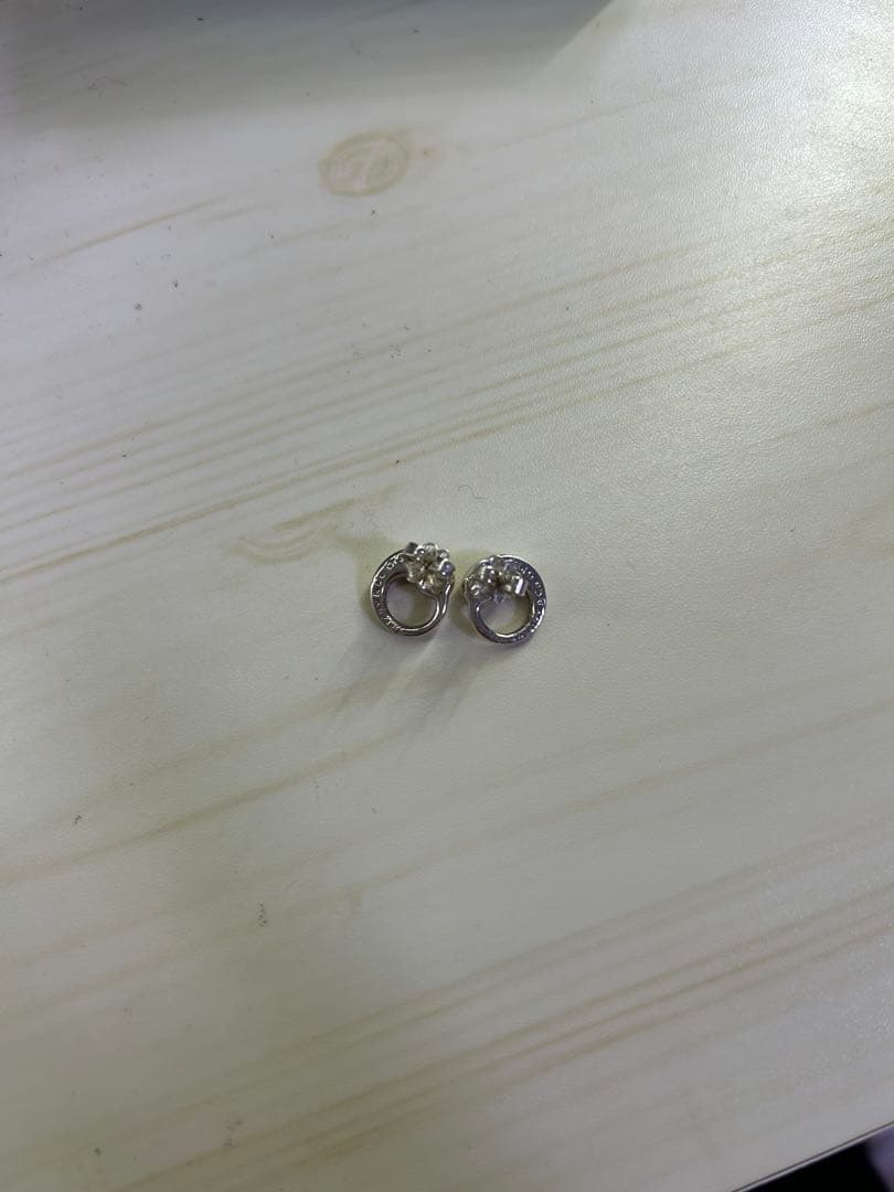 ティファニー　ピアス