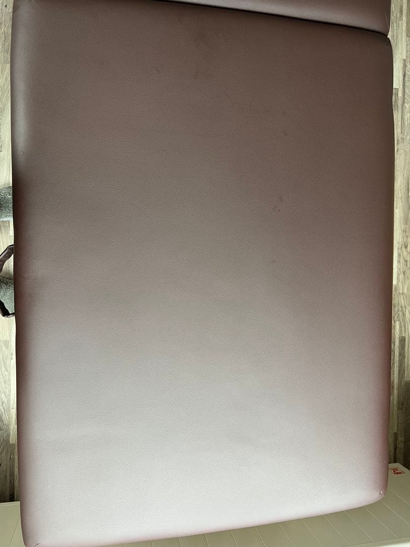 【引き取り・受け渡し希望】 軽量木製折り畳みベッド エステ.整体.マッサージ用