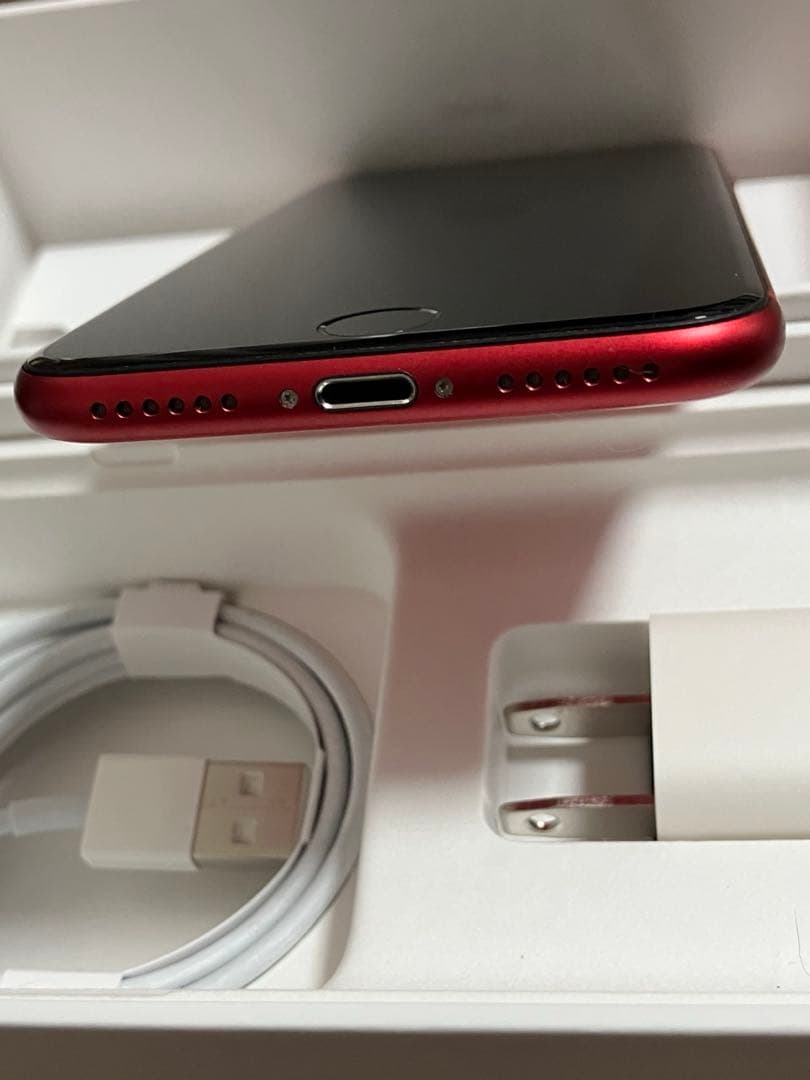 iphonese 第2世代 本体 64